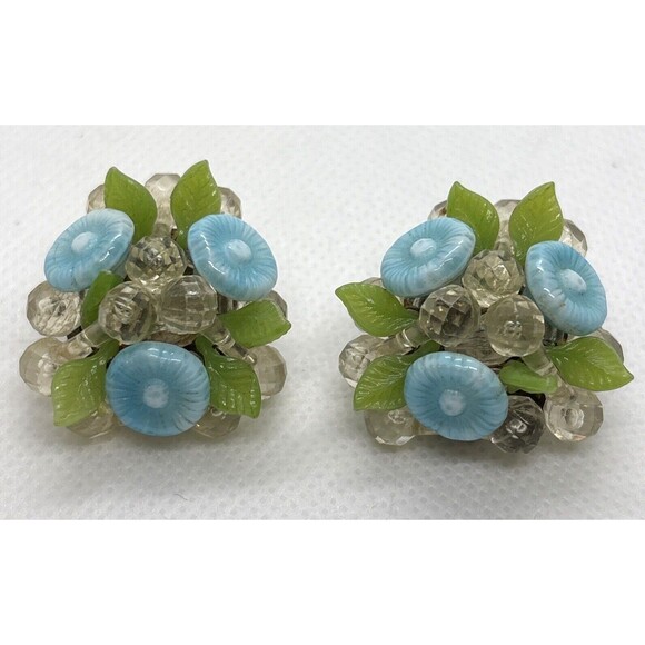 Vintage West Germany Clip On Floral Cluster Plastic Beaded Earrings‎ 1960s Retro - Picture 1 of 7